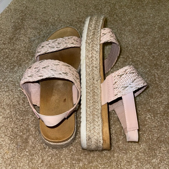 Me too Ricky sandal size 8m women - Picture 2 of 4